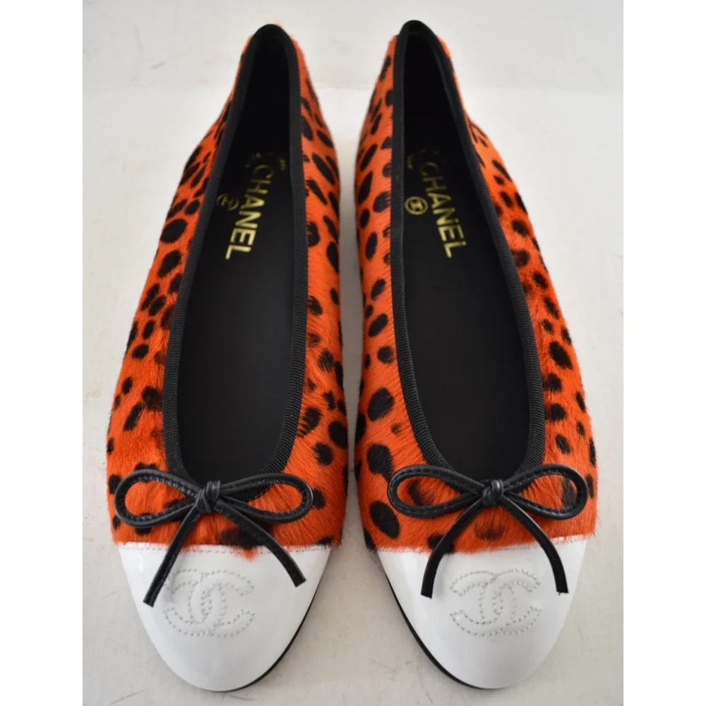 Chanel 26A Orange Leopard Pony Fur Black White CC Logo Ballet Ballerina Flat 39